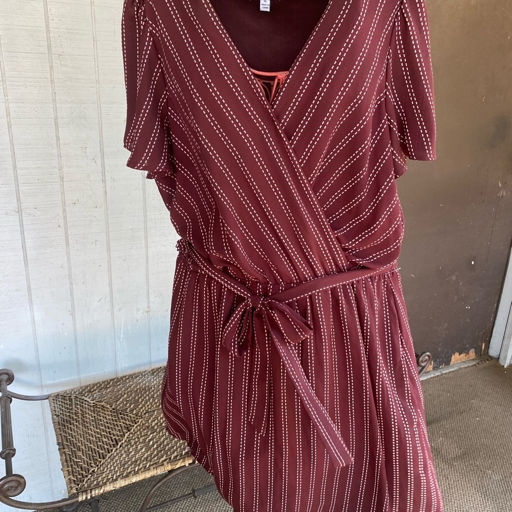 AUW DRESS - Picture 2 of 4